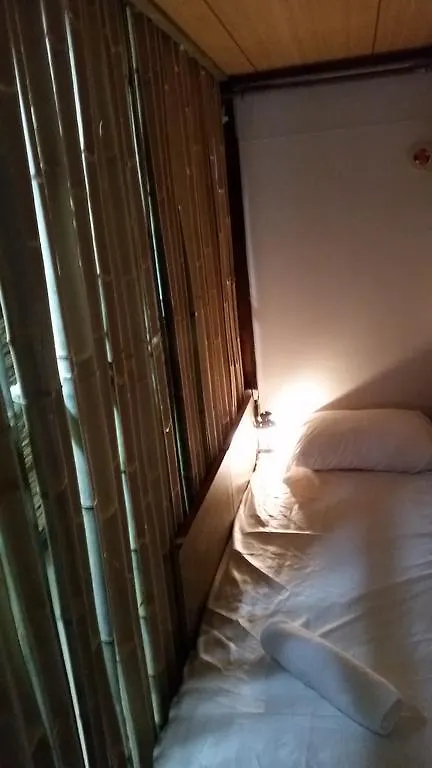 فندق أوساكافي  Ninja House 0*, أوساكا